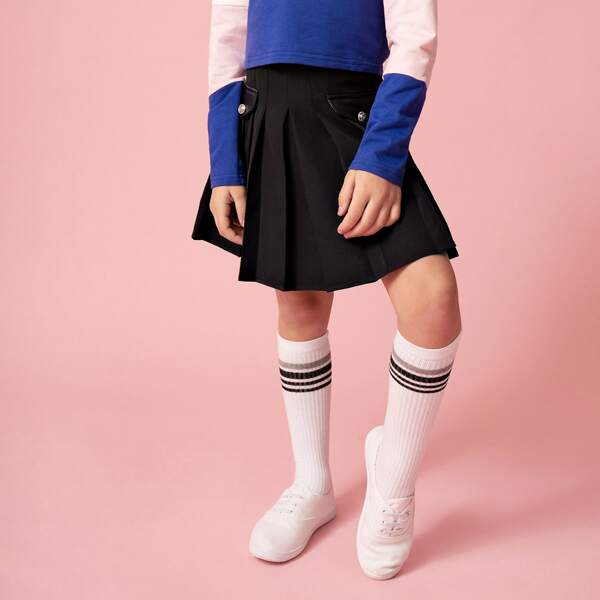 

Girls Flap Detail Pleated Skirt, Black
