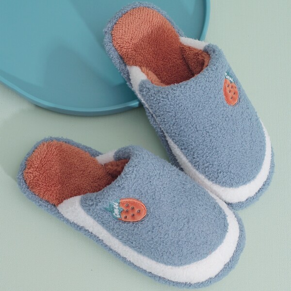 

Men Fruit Graphic Color Block Fluffy Slippers, Blue