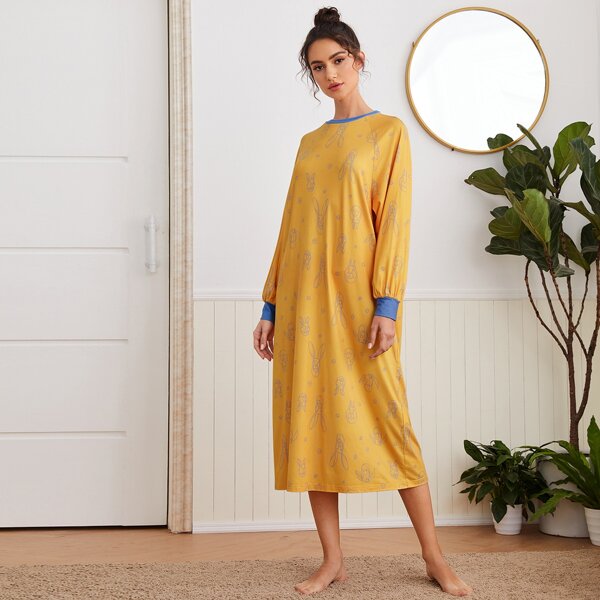 

Raglan Sleeve Cartoon Graphic Nightdress, Mustard yellow