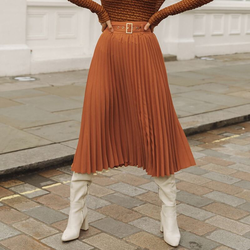 

Pleated Buckle Belted Skirt, Brown