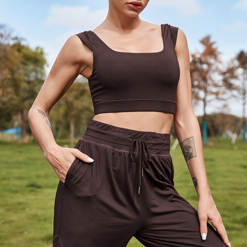 

Ruched Cut Out Back Sports Bra, Chocolate brown