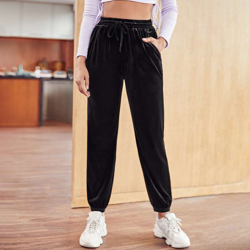 

Slant Pocket Velvet Sweatpants, Black