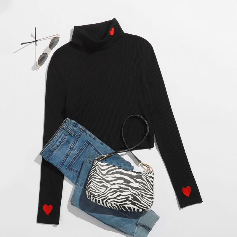 

Heart Embroidery Crop Tee, Black