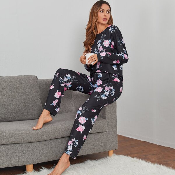 

Flower Print Drop Shoulder Pajama Set, Black