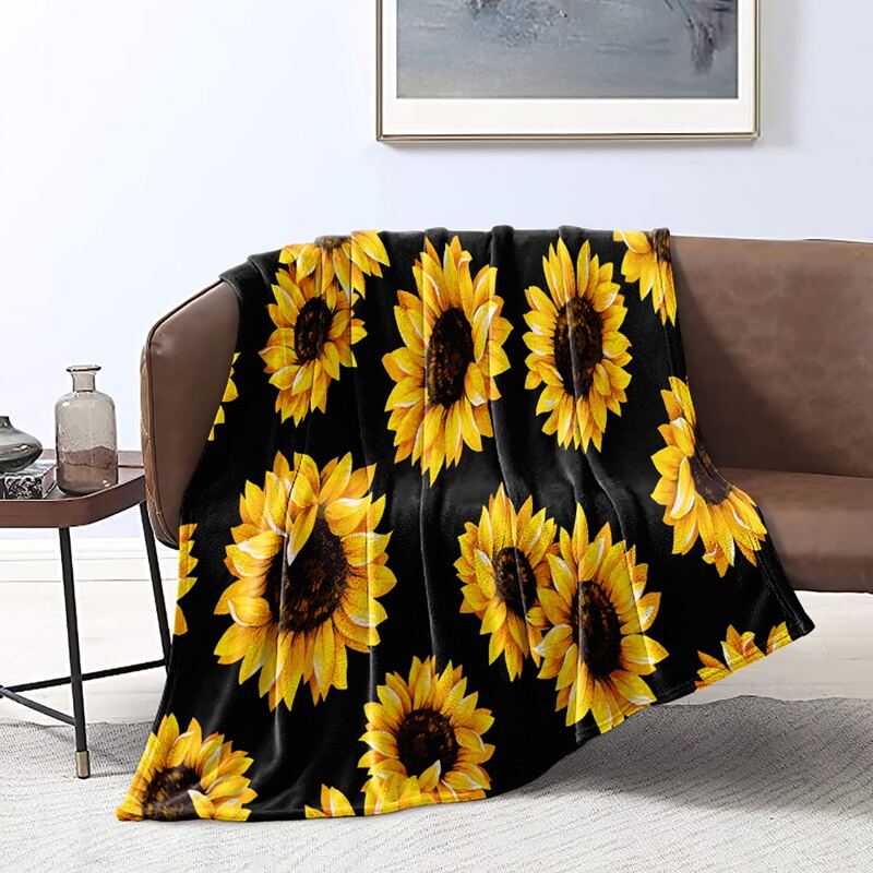 

Sunflower Print Blanket, Multicolor