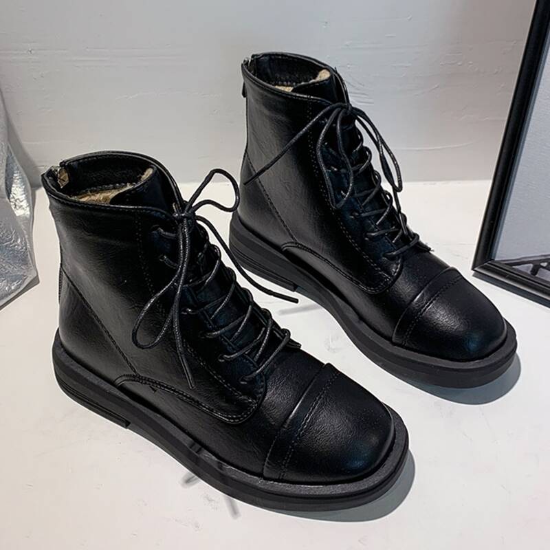 

Cap Toe Lace-up Combat Boots, Black