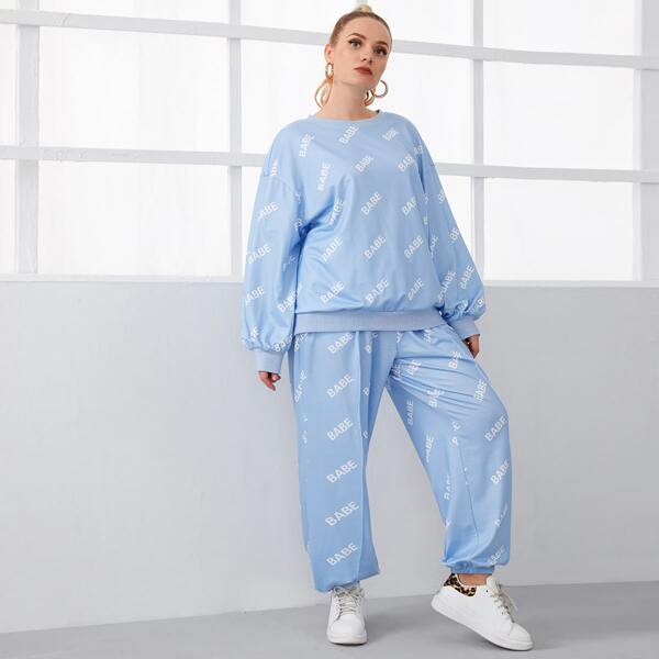 

Plus Letter Graphic Pullover & Joggers Set, Pastel baby blue