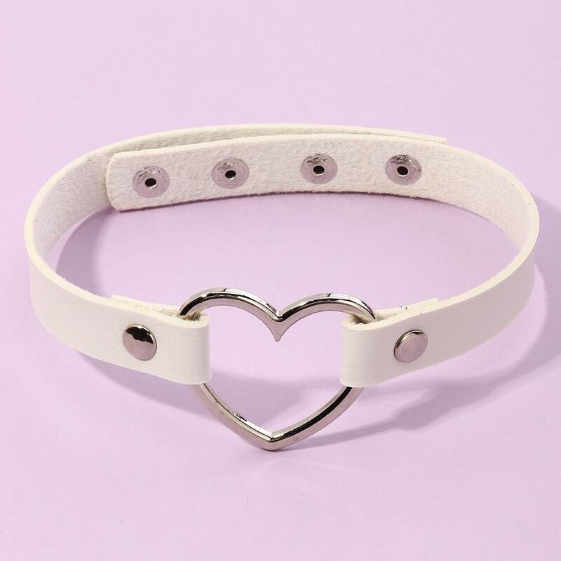 

Heart Faux Leather Choker, White