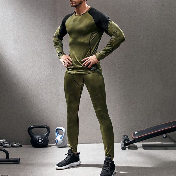 

Men Colorblock Letter Patched Sports Tee With Tights, Army green
