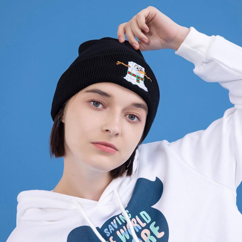 

Embroidery Knit Beanie, Black