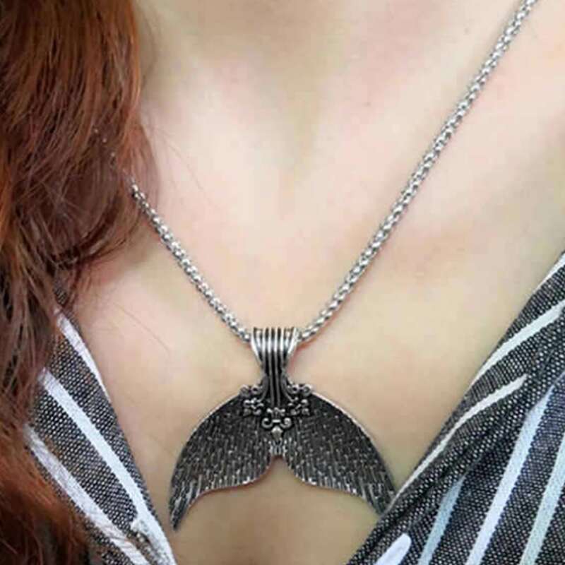 

Fish Tail Pendant Chain Necklace, Silver