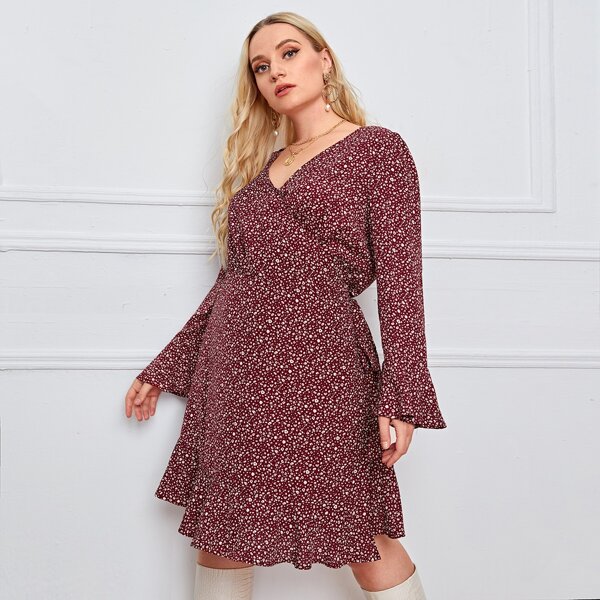 

Plus Bell Sleeve Knot Side Ditsy Floral Dress, Red and white