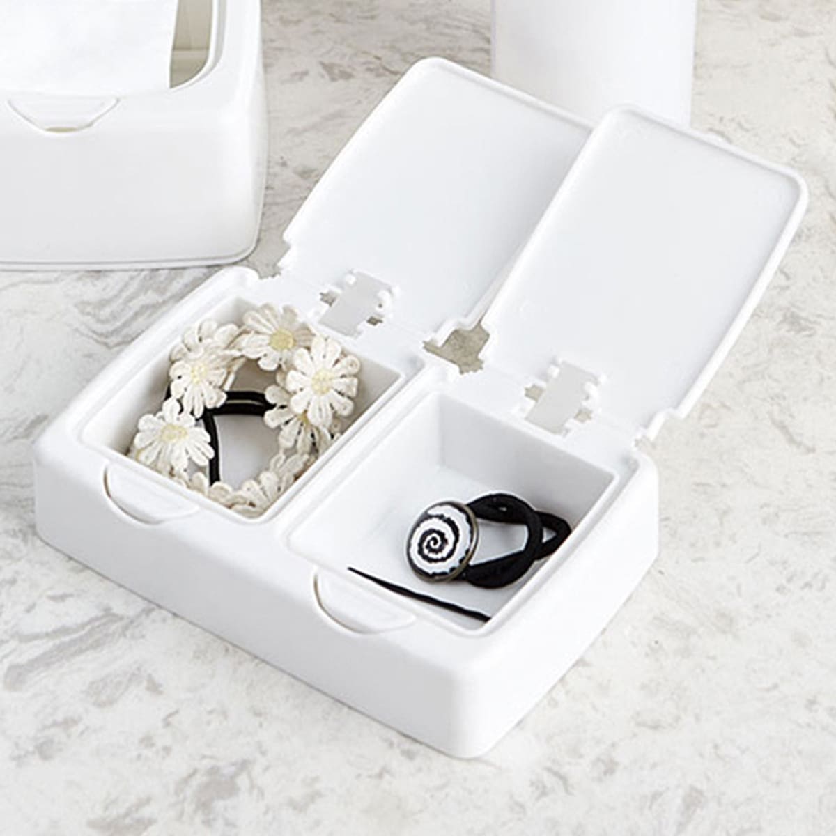 

1pc Solid Storage Box, White