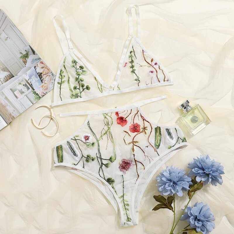 

Floral Embroidery High Waist Lingerie Set, White