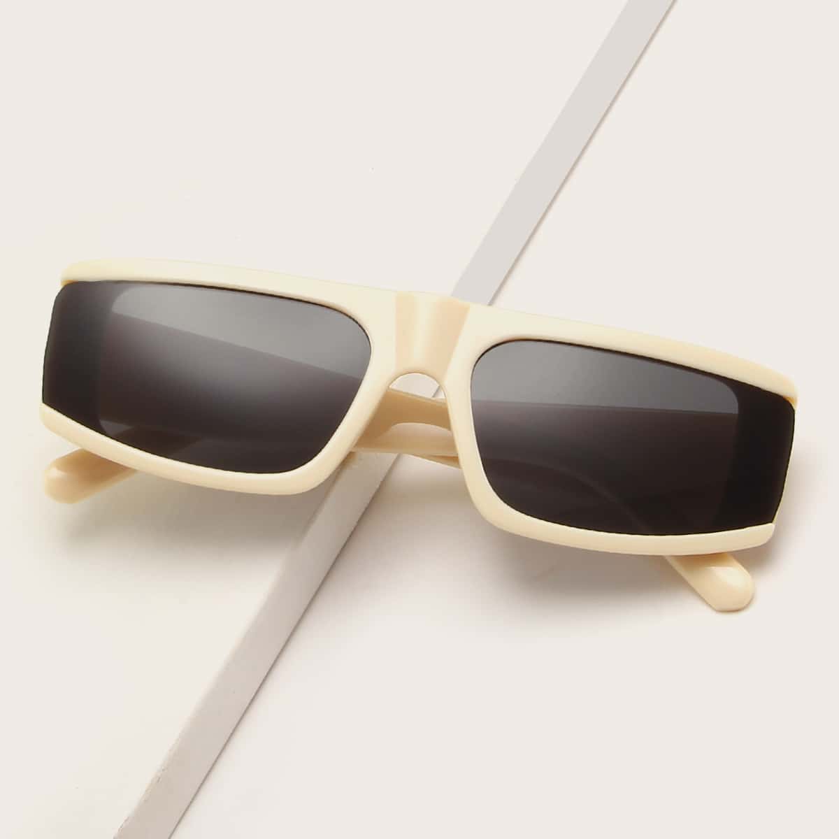 

Contrast Frame Sunglasses, Multicolor