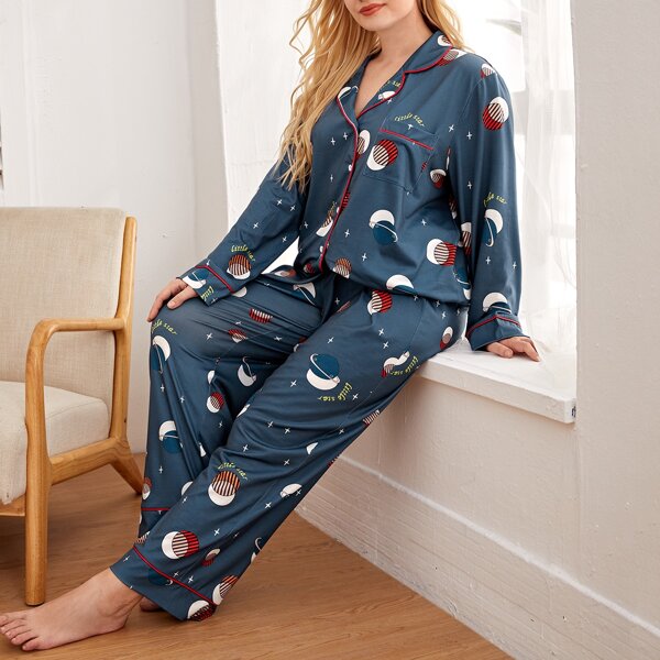 

Plus Galaxy & Letter Graphic Print Pajama Set, Navy blue