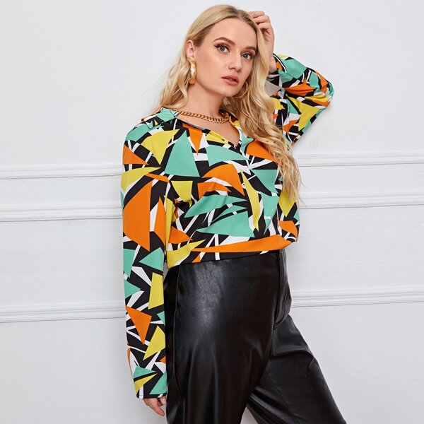 

Plus Collared V-neck Geo Top, Multicolor