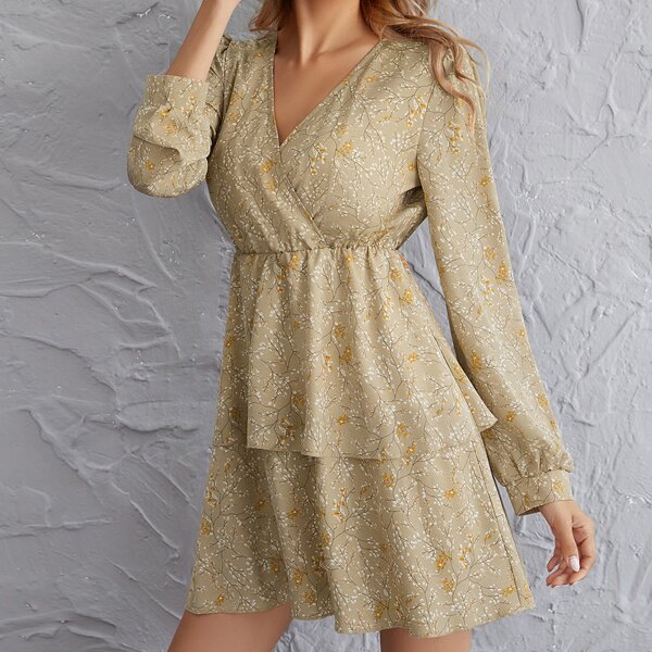 

Surplice Neck Ditsy Floral Layered Hem Dress, Khaki