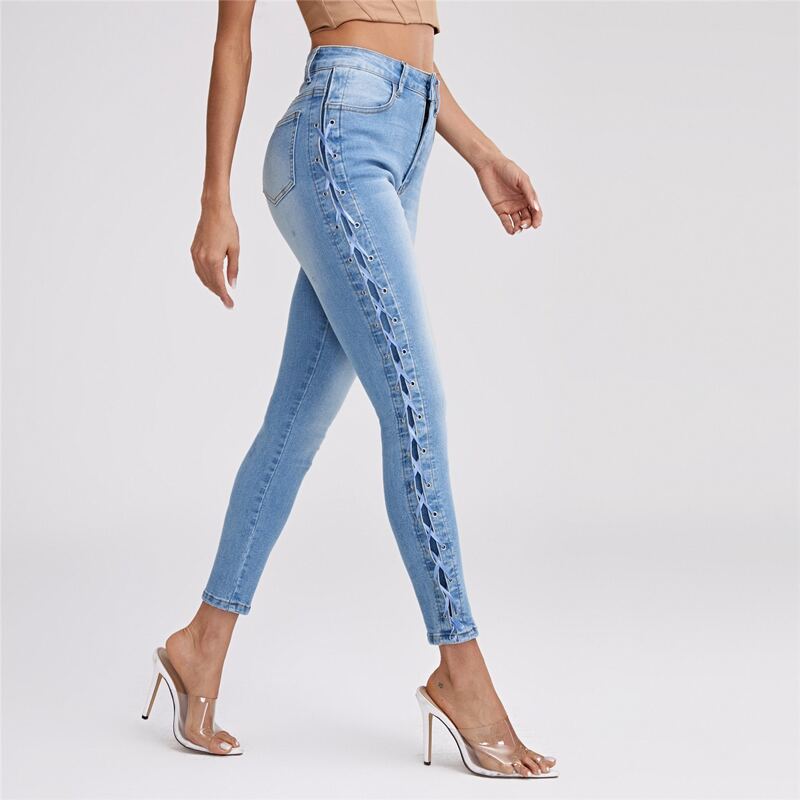 

Eyelet Lace Up Knot Skinny Cropped Jeans, Light wash