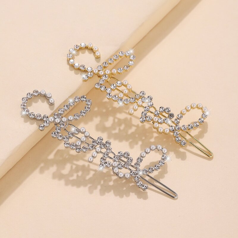 

2pcs Rhinestone & Faux Pearl Hair Clip, Multicolor