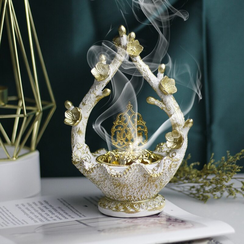 

1pc Flower Detail Incense Burner, White