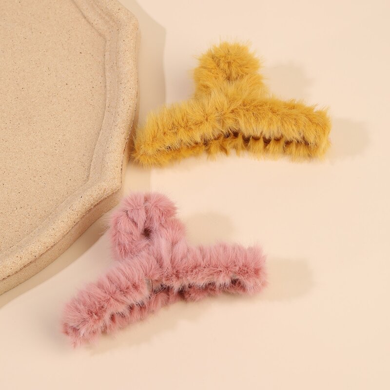 

2pcs Fluffy Hair Claw, Multicolor