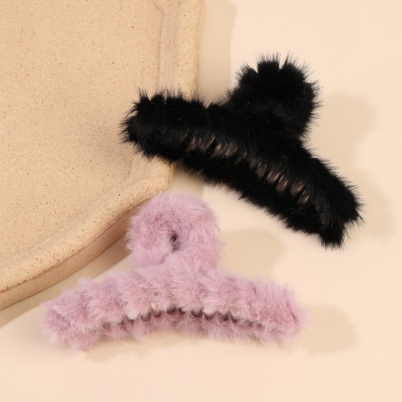 

2pcs Fluffy Hair Claw, Multicolor