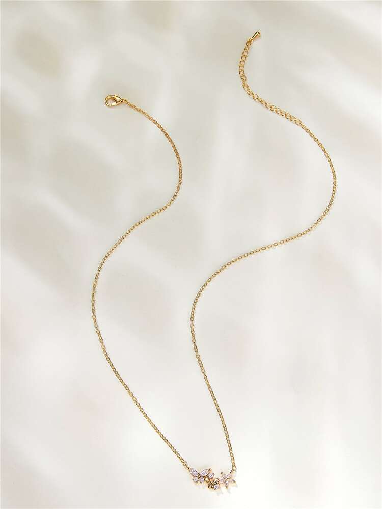Rhinestone Butterfly Decor Necklace - Yellow Gold - View 2