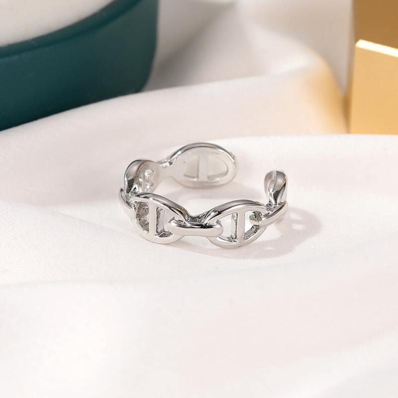 

Hollow Cuff Ring, Silver
