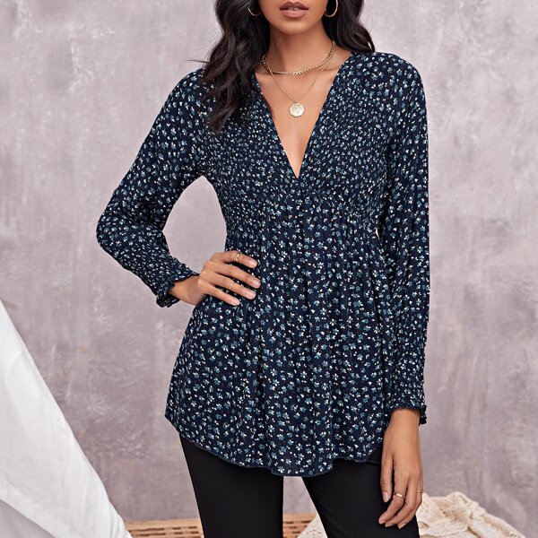 

Shirred Panel Ditsy Floral Peplum Top, Navy blue