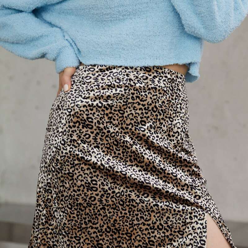 

Slit Hem Velvet Leopard Skirt, Multicolor