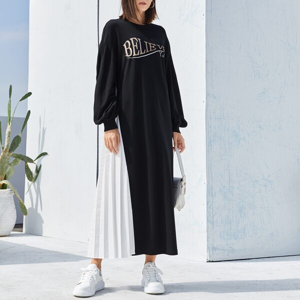 

Drop Shoulder Lantern Sleeve Contrast Pleated Panel Letter Graphic Sweatshirt Dress, Black