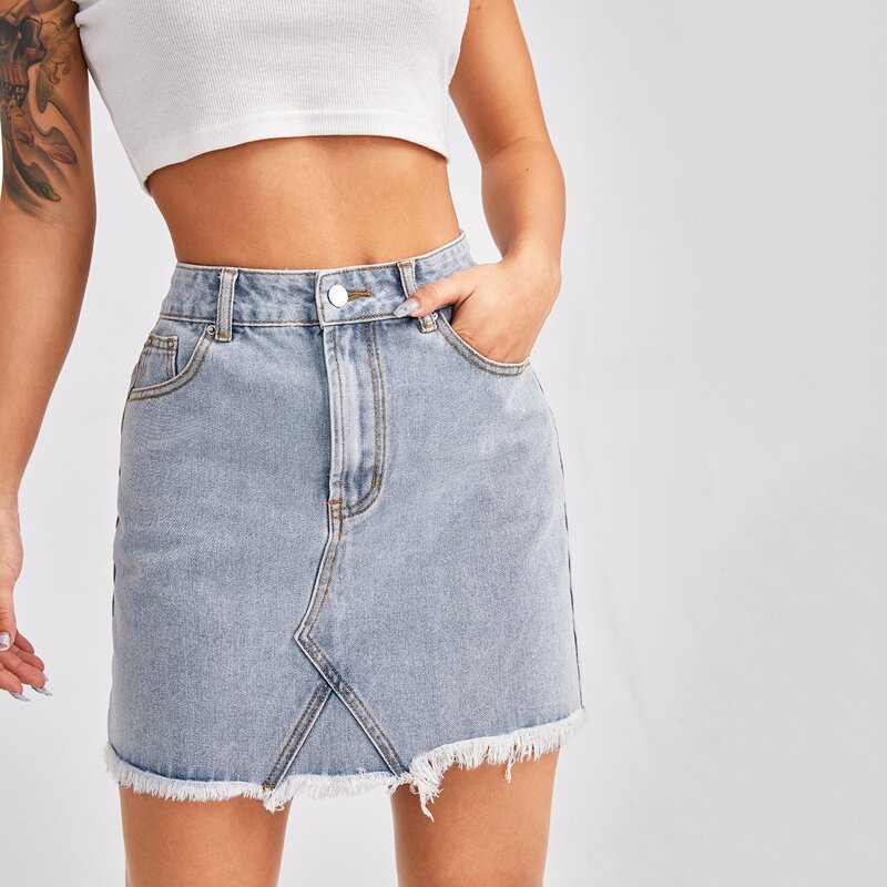 

Slant Pocket Raw Hem Denim Skirt, Light wash