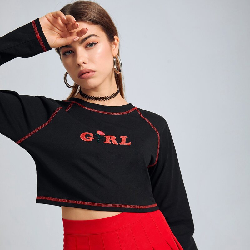 

Letter Rose Embroidery Contrast Stitching Crop Tee, Black