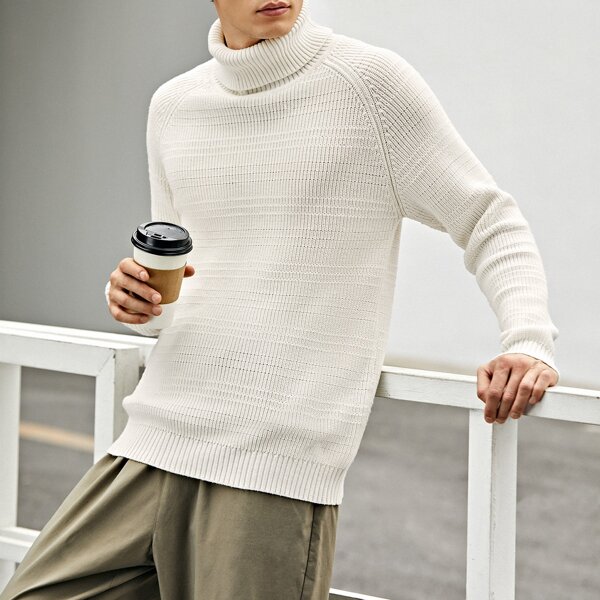 

Men Solid Turtleneck Raglan Sleeve Sweater, White