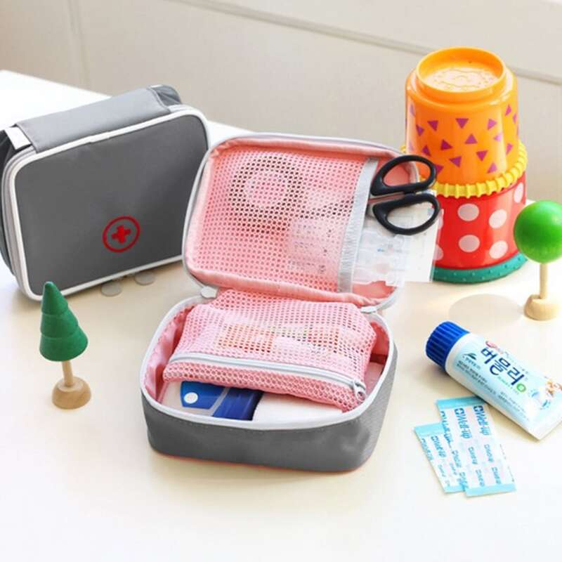 

1pc Travel Medicine Storage Bag, Multicolor