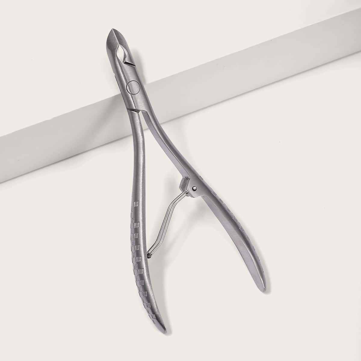 

Stainless Steel Dead Skin Pliers Manicure Tool, Silver