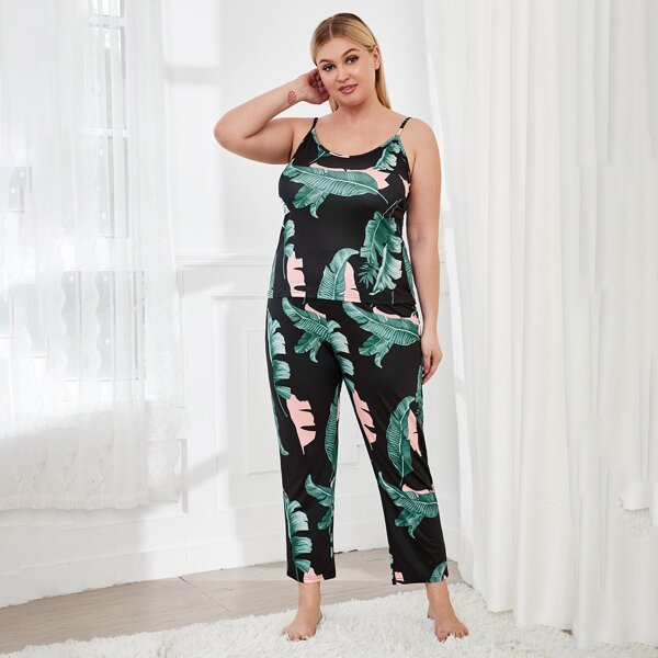 

Plus Leaf Print Pajama Set, Multicolor