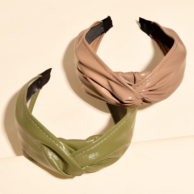 

2pcs Knot Decor PU Hair Hoop, Multicolor