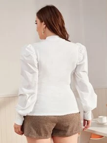 SHEIN Privé 大碼小高領泡泡袖上衣 - 白色 - 查看 3