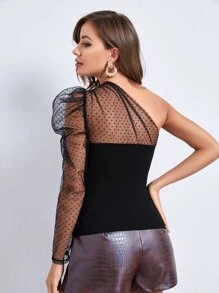 SHEIN Privé توب بكتف واحد وشبك نقاط بولكا متجمع وأكمام منفوشة