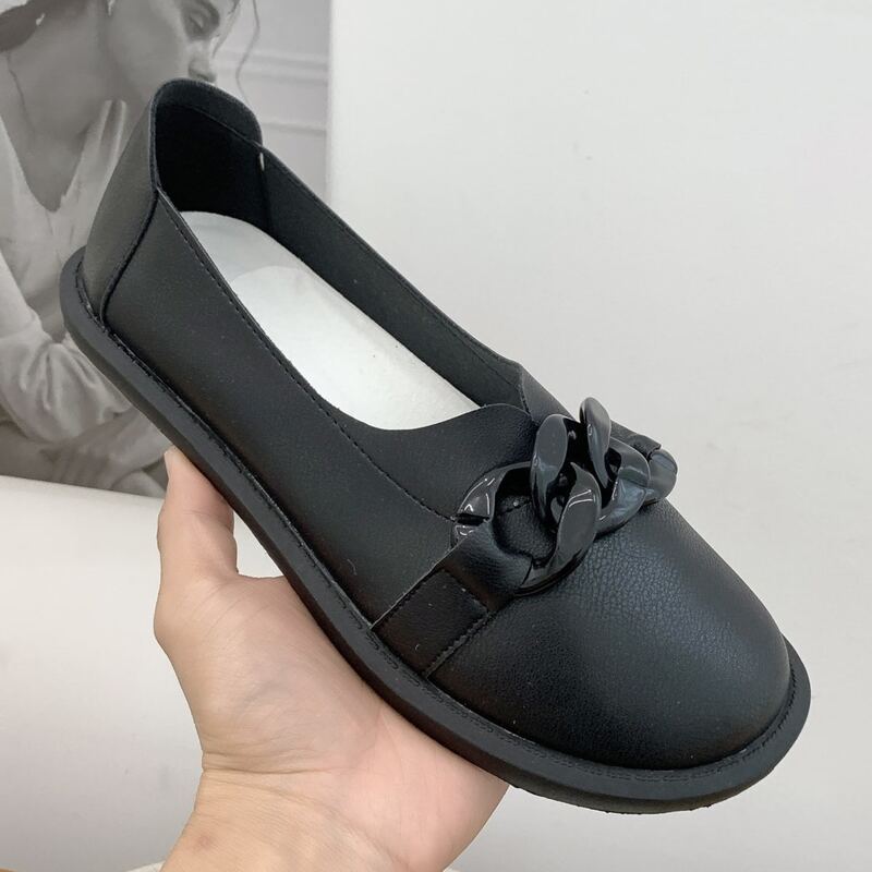 

Chain Decor Slip On Flats, Black