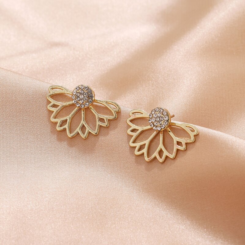 

Flower Shaped Stud Earrings, Gold