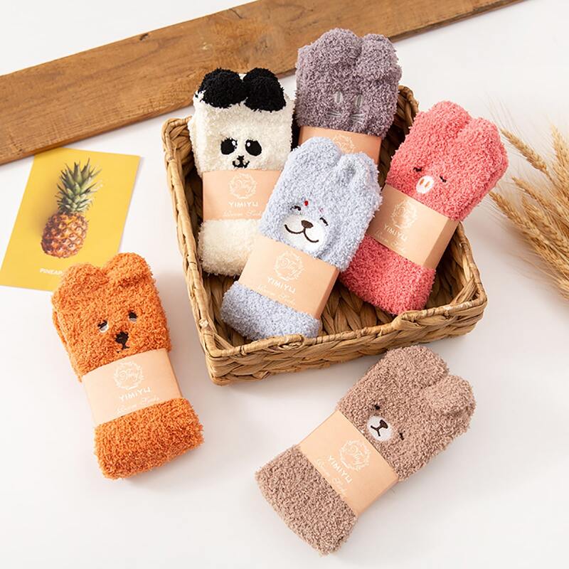 

1pair Random Cartoon Fuzzy Socks, Pink