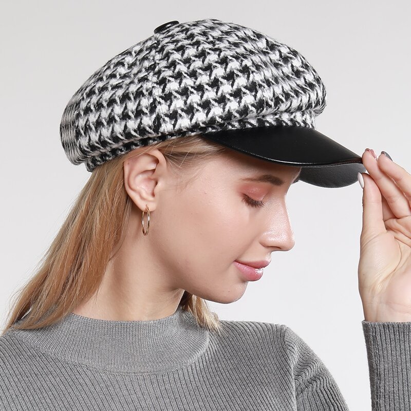 

Houndstooth Baker Boy Hat, Black and white