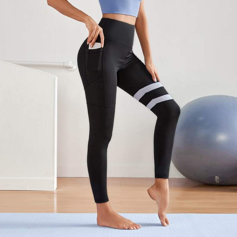 

Striped Print Sports Leggings With Phone Pocket, Black