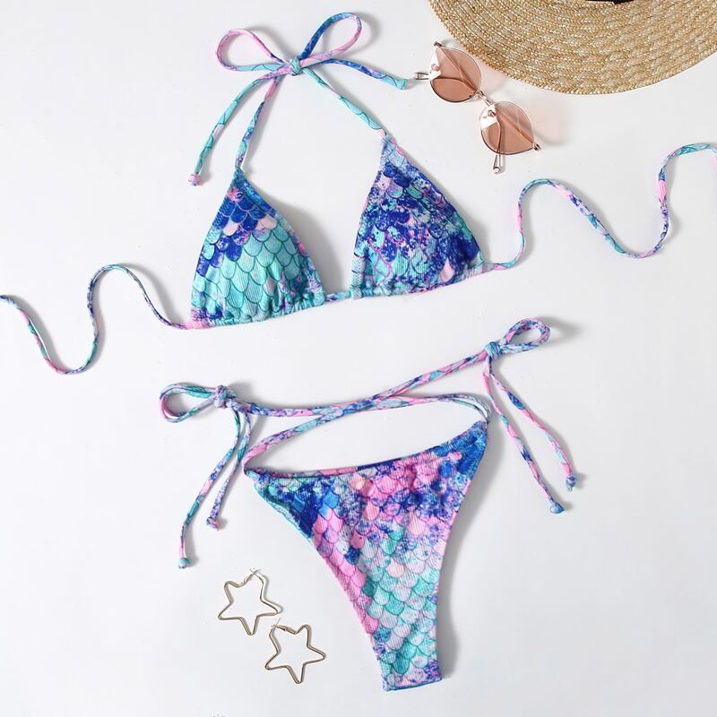 

Fish Scales Print Triangle Bikini Swimsuit, Multicolor