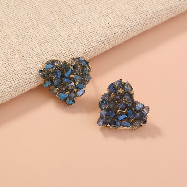 

Heart Design Stud Earrings, Blue