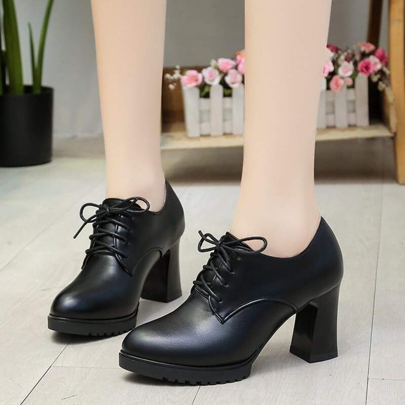 

Lace-up Front Chunky Heeled Pumps, Black