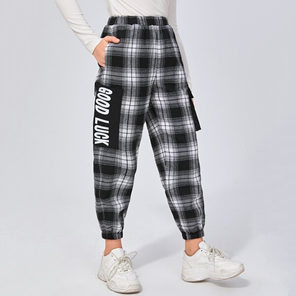 

Girls Letter Graphic Flap Pocket Side Tartan Pants, Black and white